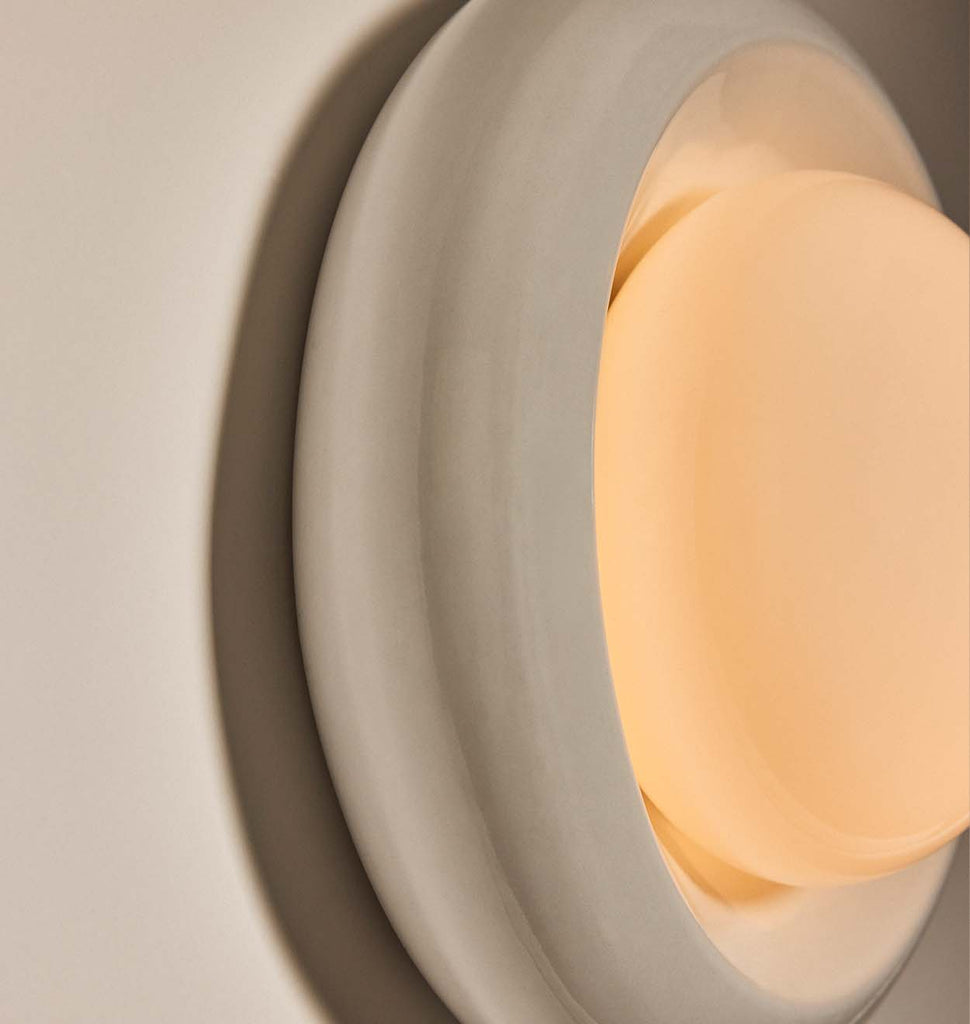 Humboldt Sconce - Detail (Alabaster)