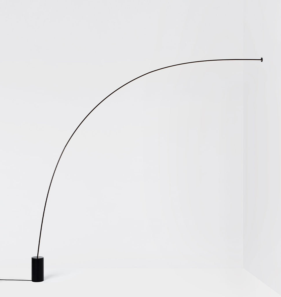 04 - Floor to Wall (Black)