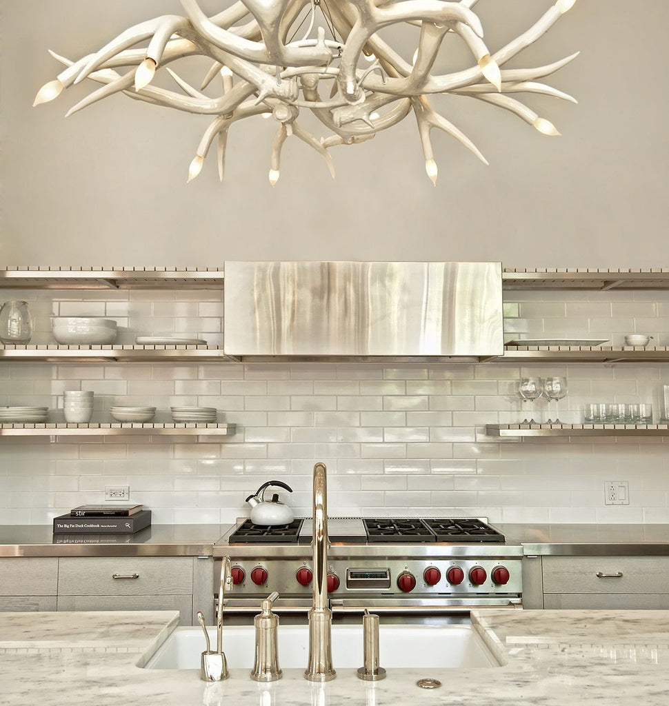 Chandelier - 12 Antlers (White) Chicago, Illinois. Image courtesy of Julia Buckingham-Edelman for Julia Buckingham Interiors + Design