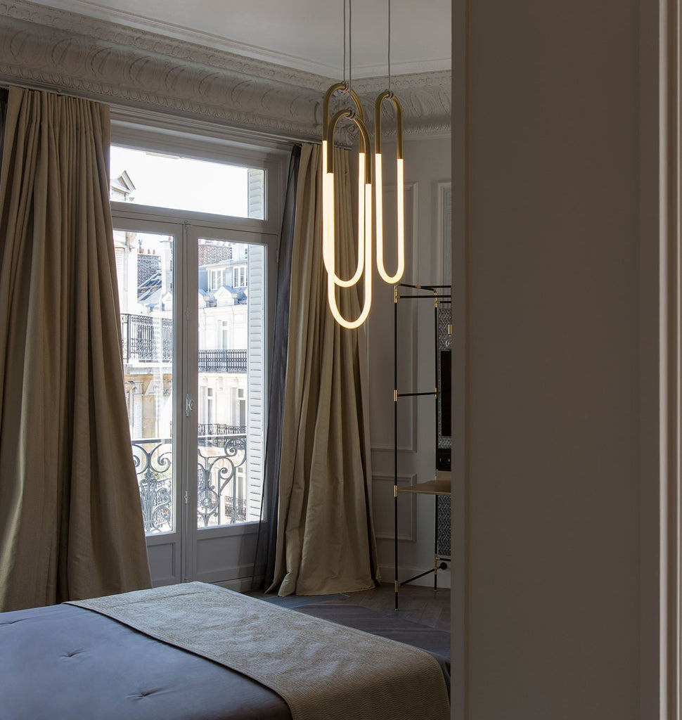 Loop 02 (2) Loop 01 (1) Custom Configuration (Satin brass) Rue Pierre Charron, Paris