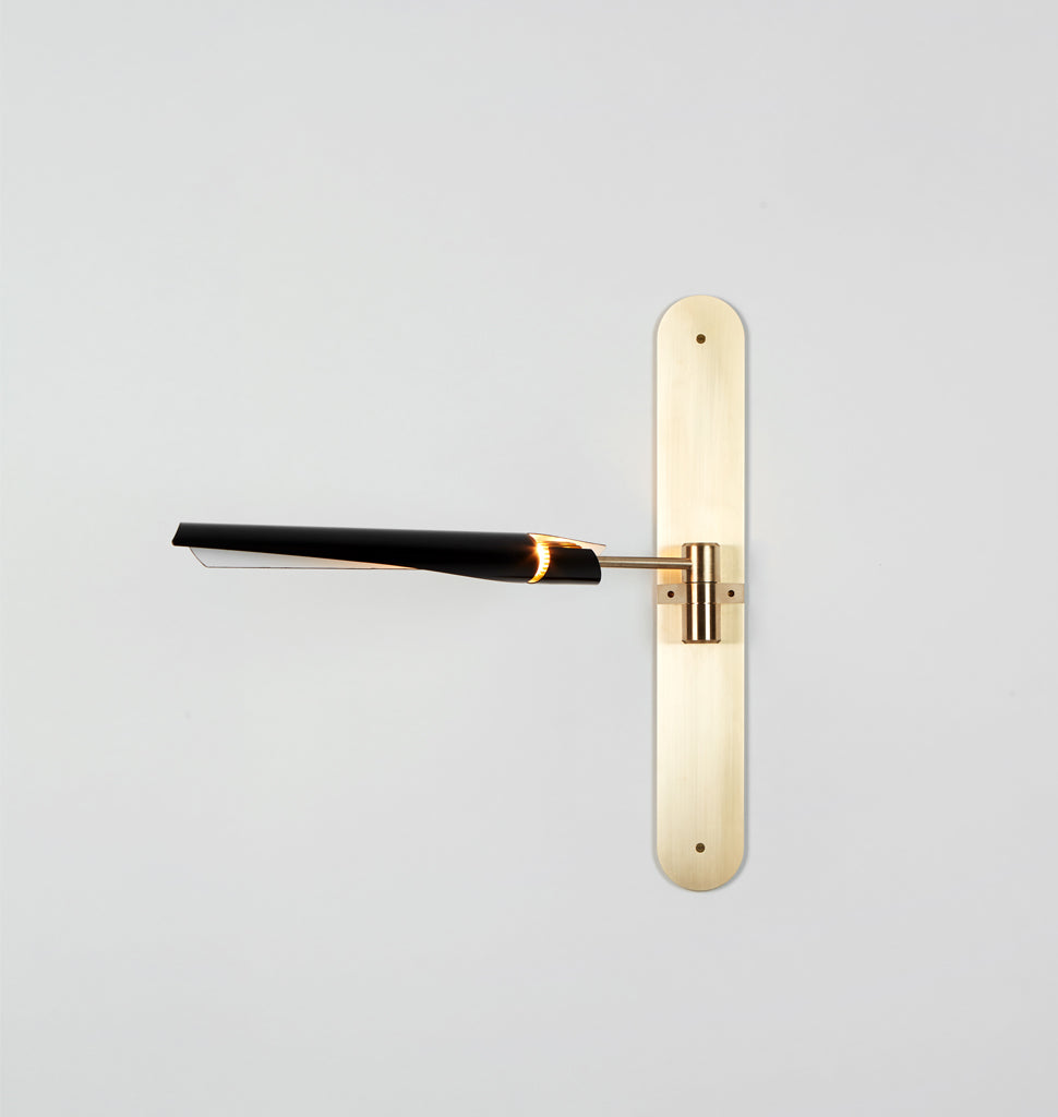 Sconce 01 (Gloss black/Brushed brass)
